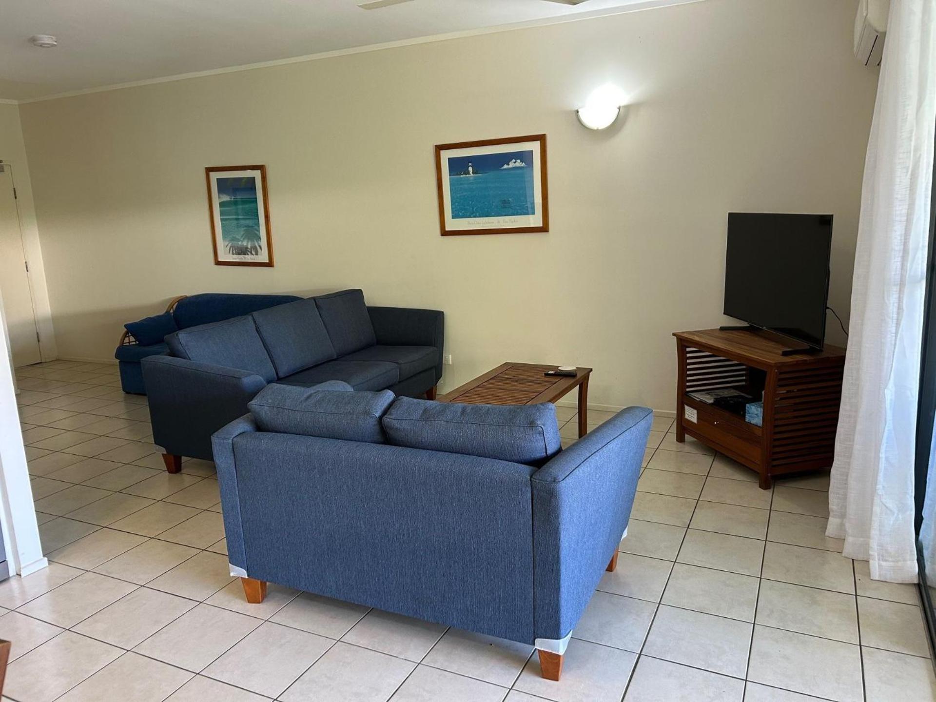 Baden 74 Rainbow Shores Рейнбоу Бийч Екстериор снимка